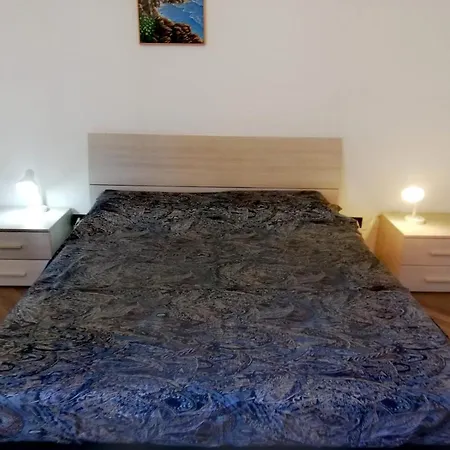Apartment Sweet *